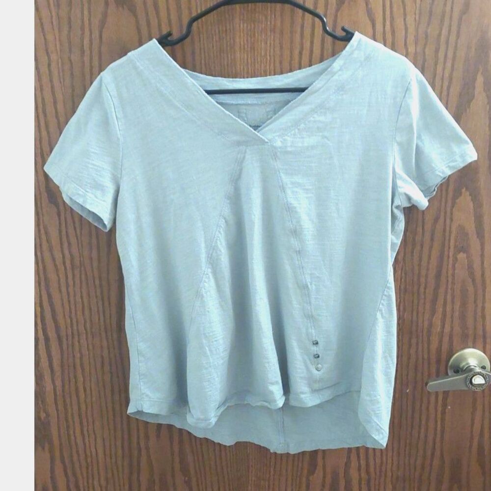 Neon Buddha Top Womens Small Gray 100% Cotton V Neck Seam Detail Tee